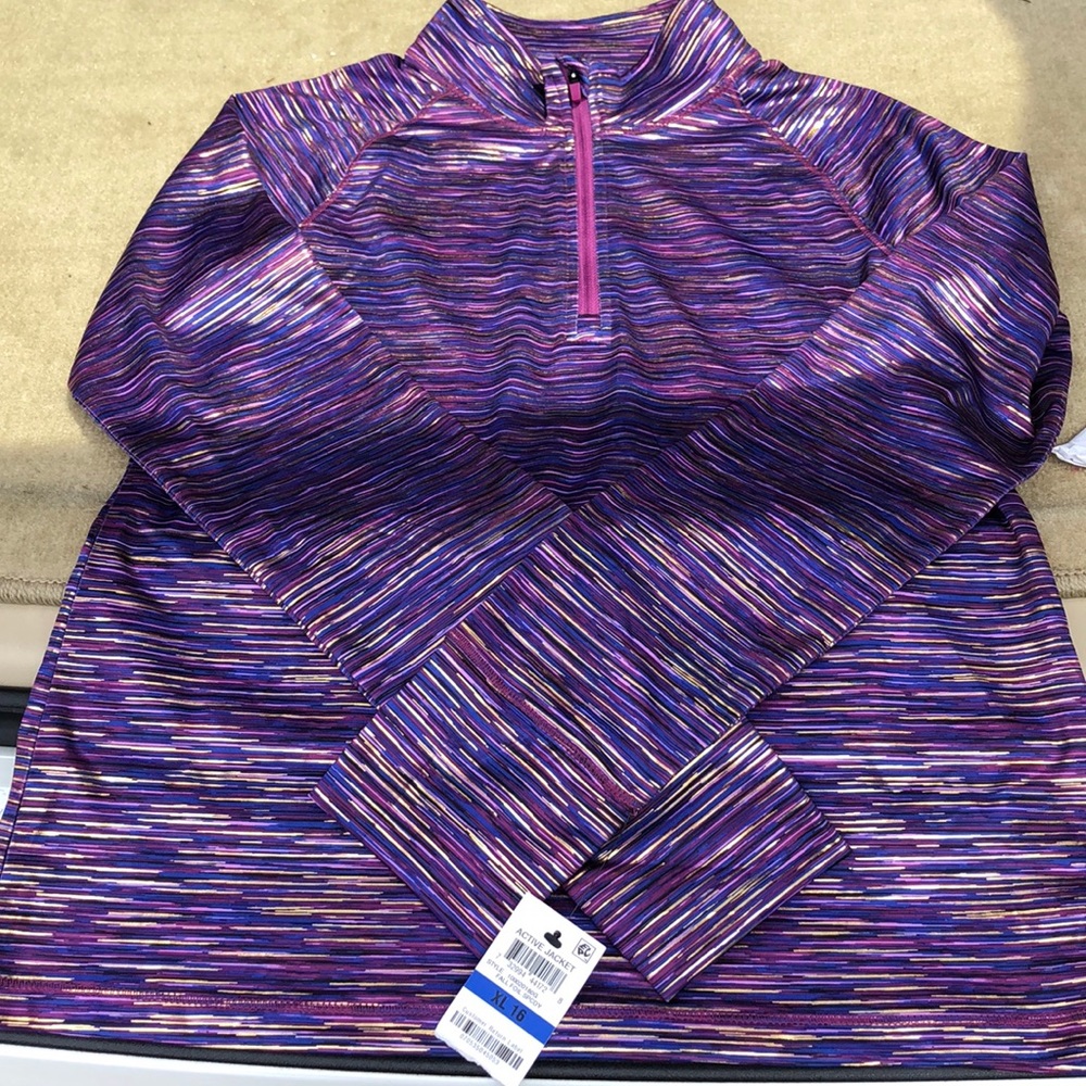 Long sleeve active top